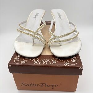 Satin Party Lisa White Strappy Rhinestone Sandals Thong Toe Kitten Heel 8 1/2 B